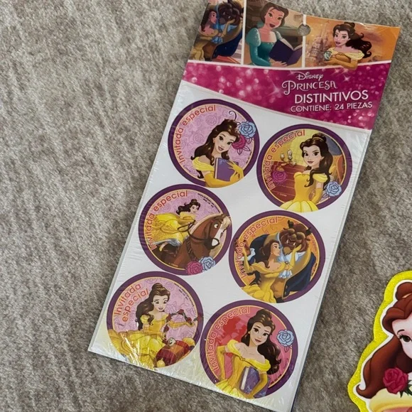 Disney Princess Belle Golden and White Cutout, 2 different backdrops - Picture 8 of 13